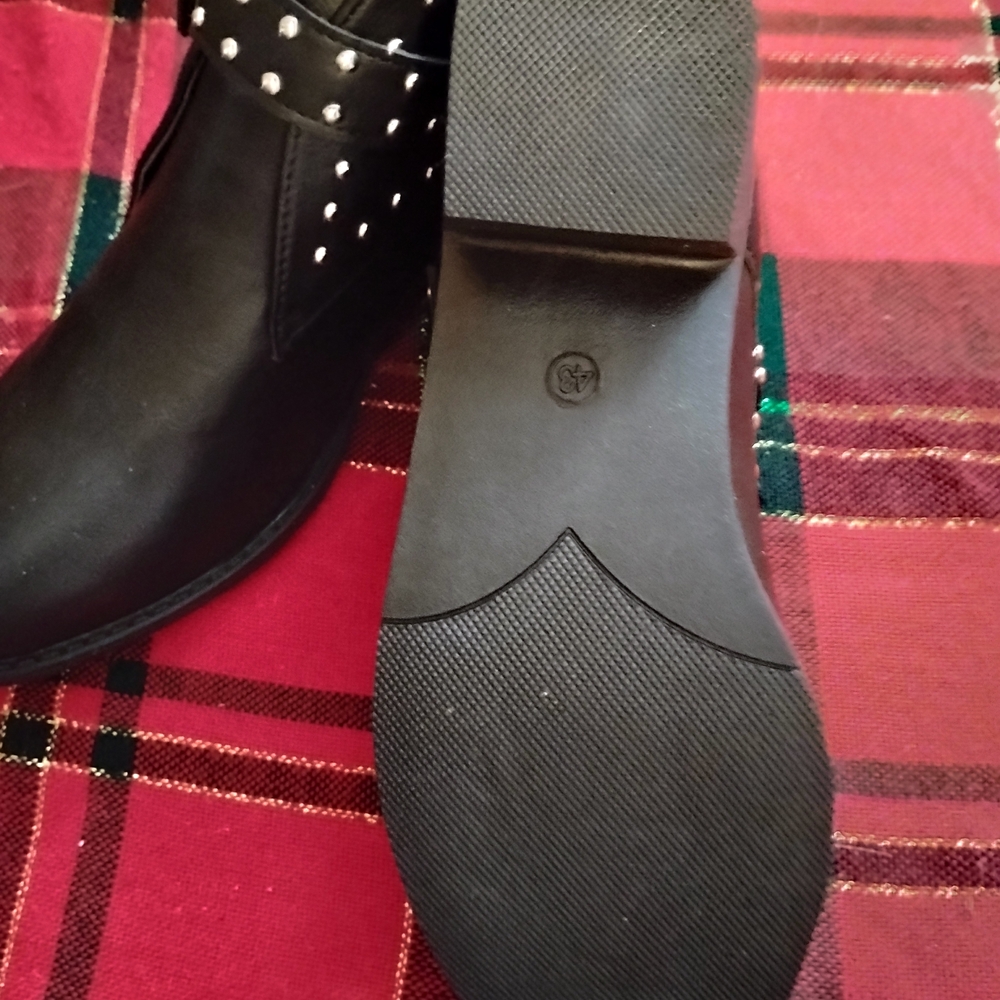 Women's Black Studded Ankle Boots US Size 12 - Picture 2 of 8